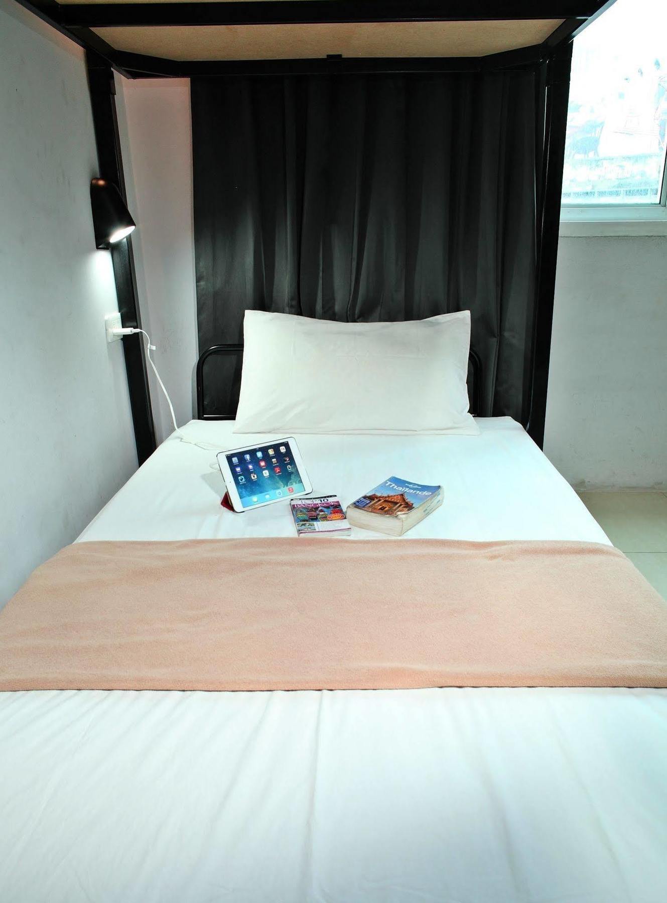 Link Corner Hostel Bangkok Zewnętrze zdjęcie